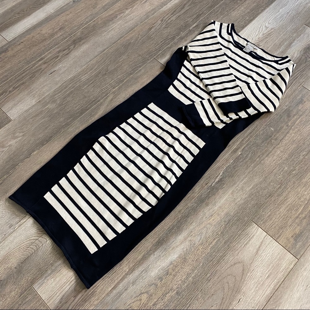 3/$30 ✨ H&M | (S) Striped Bodycon Dress